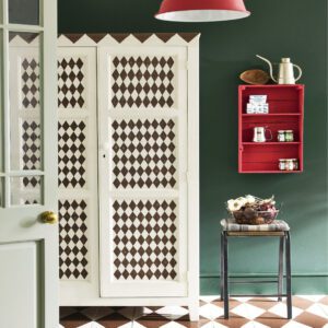 Kitchen pantry in Honfleur and Old White