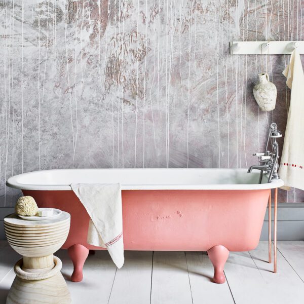 Scandinavian Pink Bath