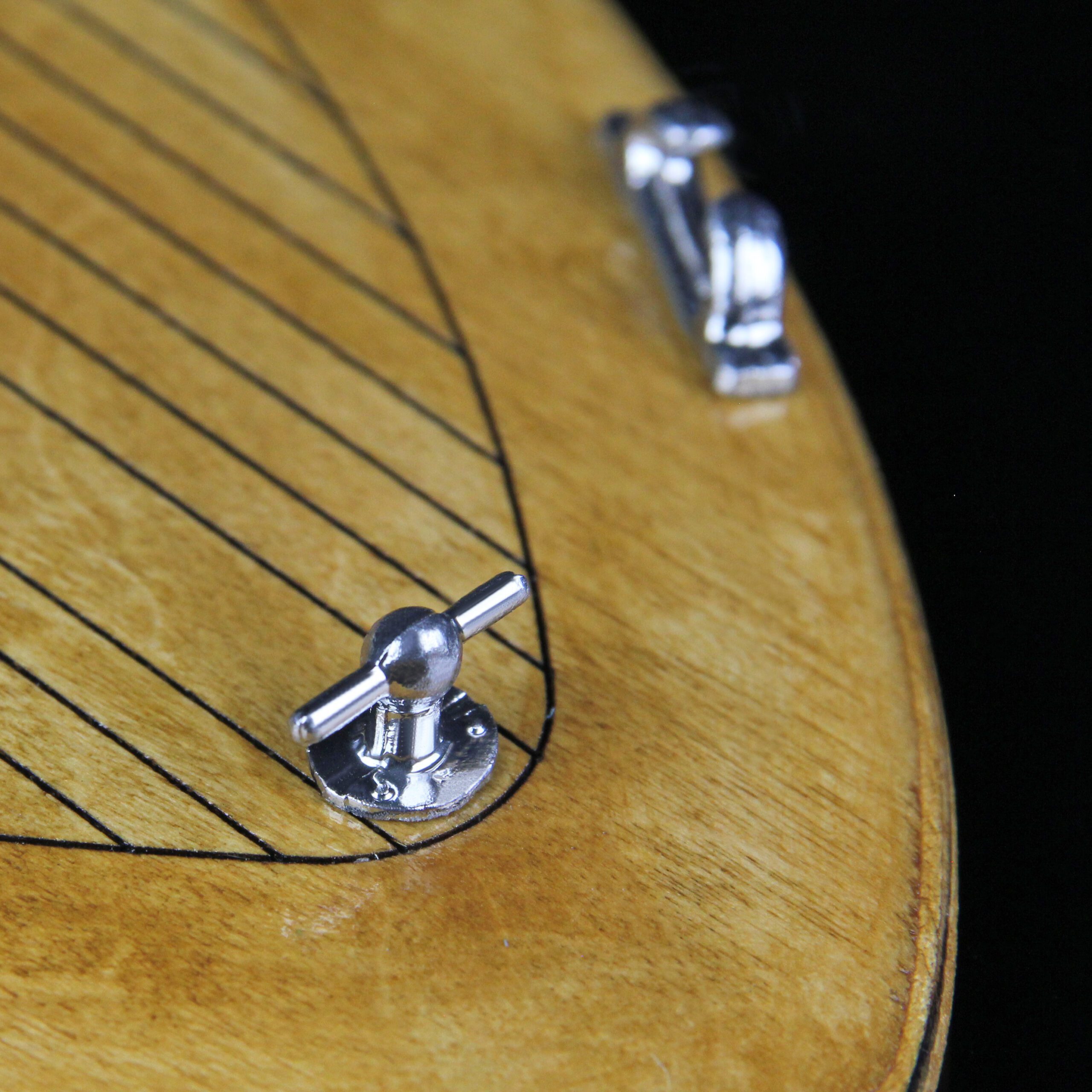 gild silver chrome 8